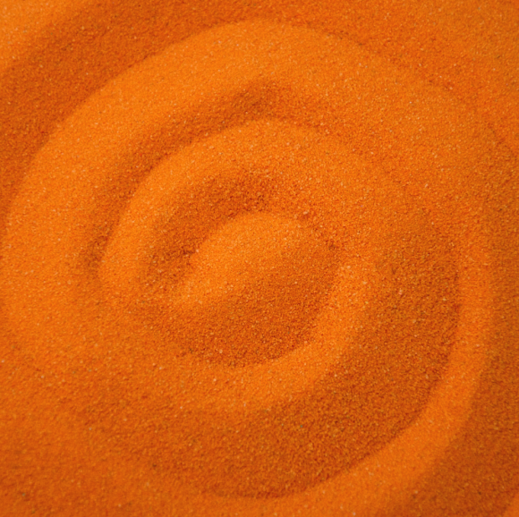 Кварцевый песок 1 кг, цвет красный апельсин (фракция 0.1-0.3)